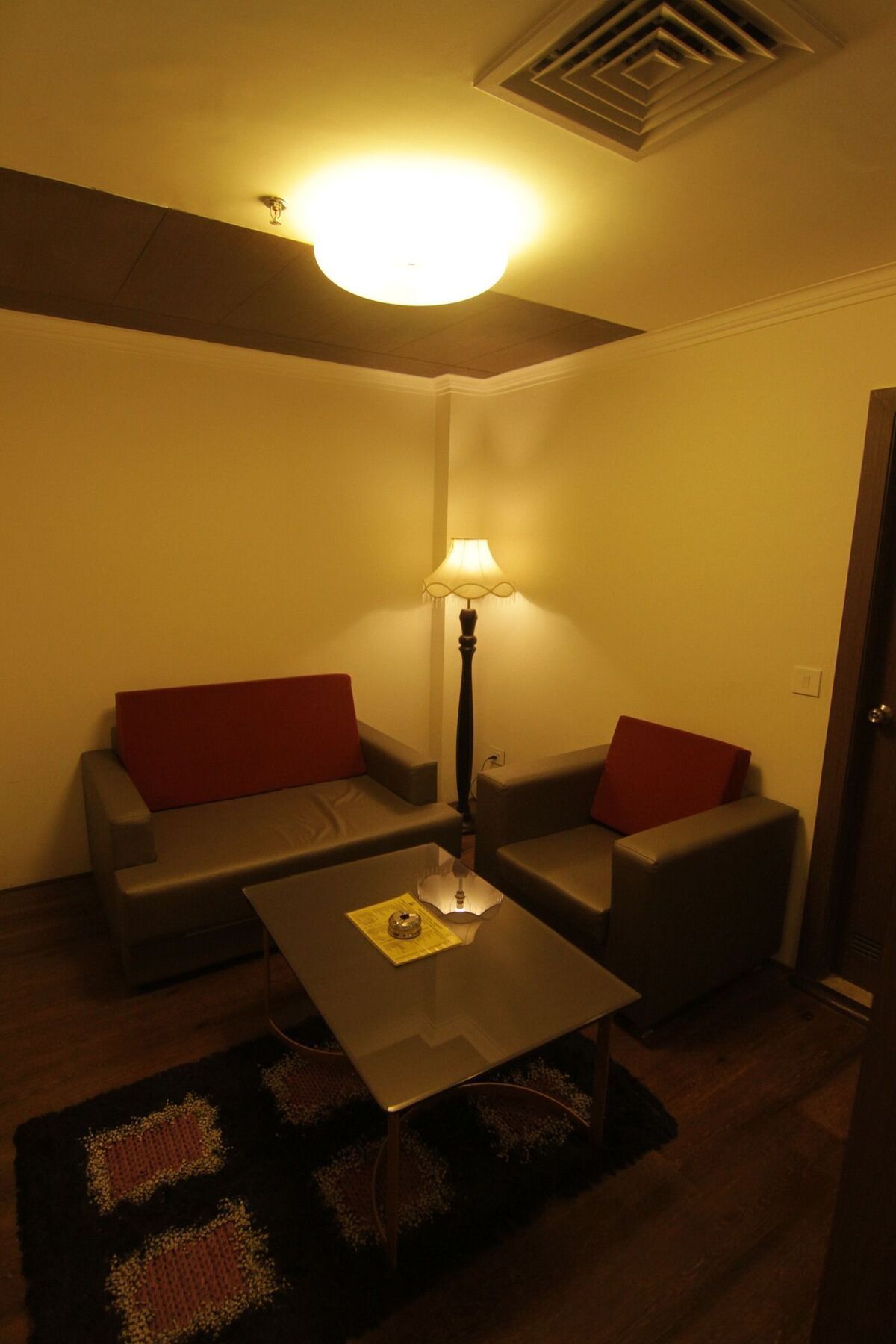 Oyo 2054 New Hotel Broadway Varanasi Bagian luar foto