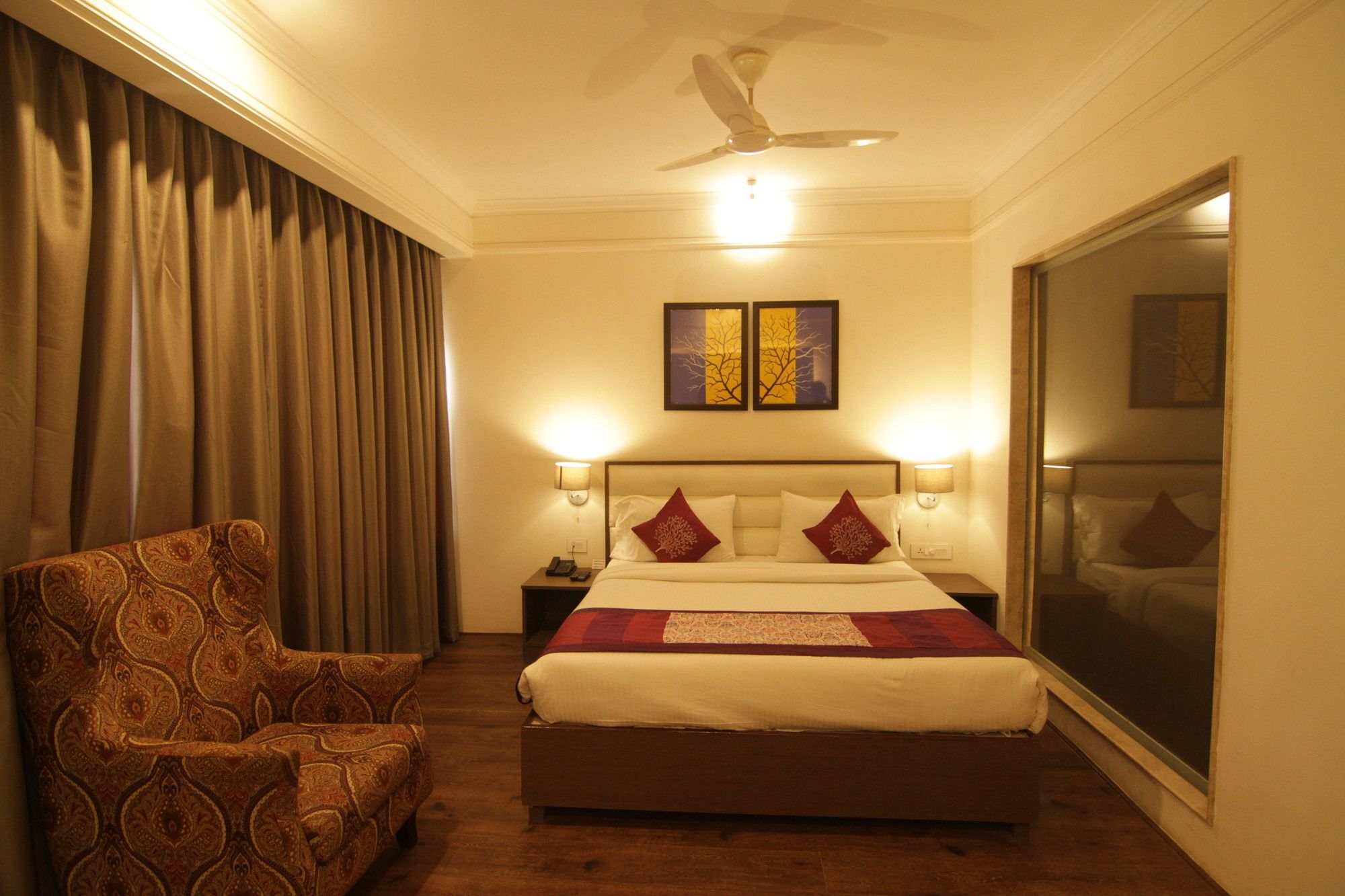 Oyo 2054 New Hotel Broadway Varanasi Bagian luar foto