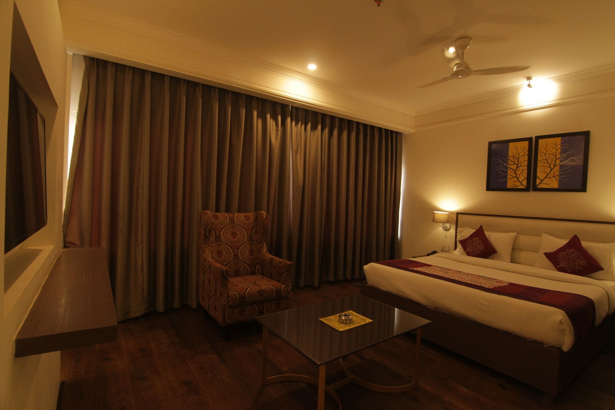 Oyo 2054 New Hotel Broadway Varanasi Bagian luar foto